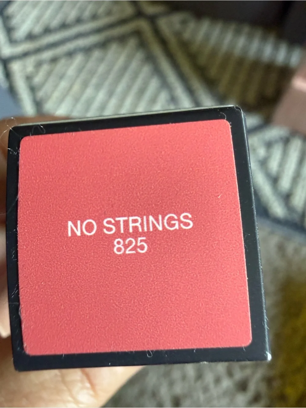 NARS No Strings 825 Lipstick — Coral Pink Shade
